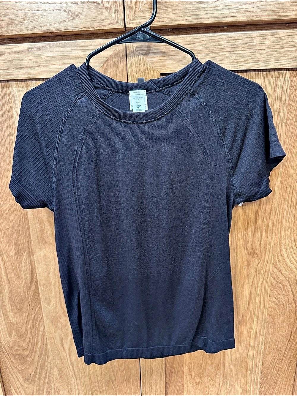 Old Navy Fluid Seamless Tee Athletic Tee Go Dry